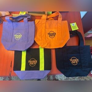 🎃 NWT Trader Joe’s Collectible Mini Canvas Tote Bag Set - Set of 4 🎃